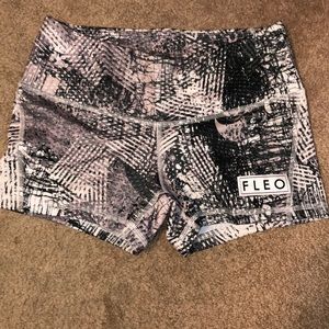 FLEO 3.25 INCH SHORTS